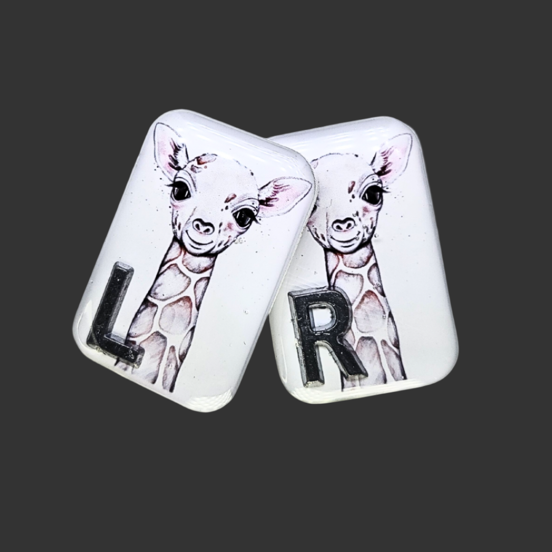 Cute giraffe X-ray marker set featuring a single giraffe design