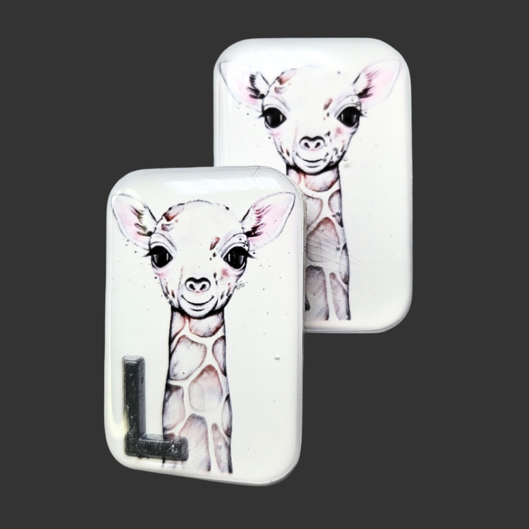 Cute giraffe X-ray marker set featuring a single giraffe design